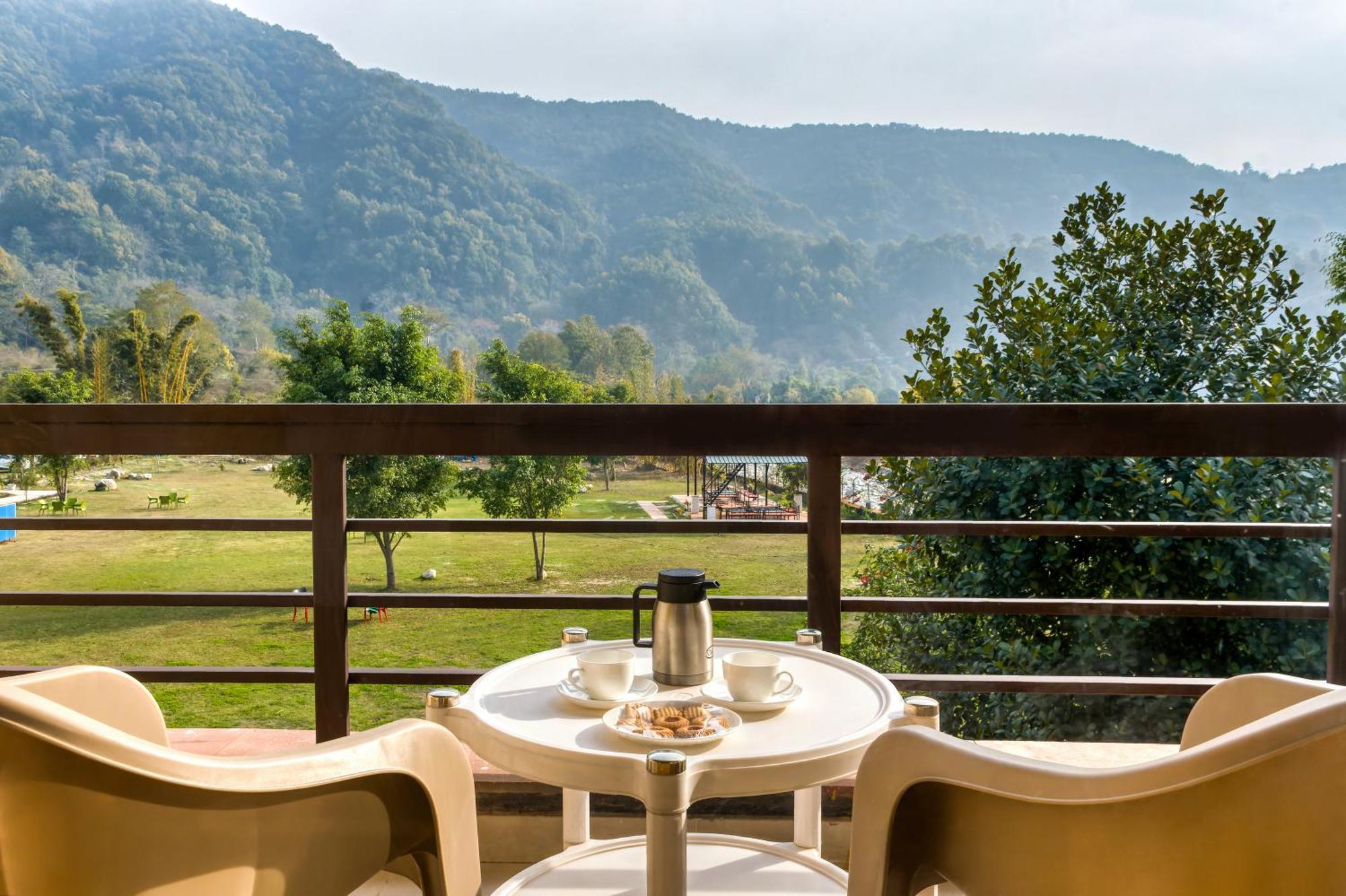 Corbett River Valley Resort Marchula Ngoại thất bức ảnh